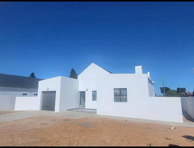 3 BEDROOM HOUSE FOR SALE IN LAAIPLEK